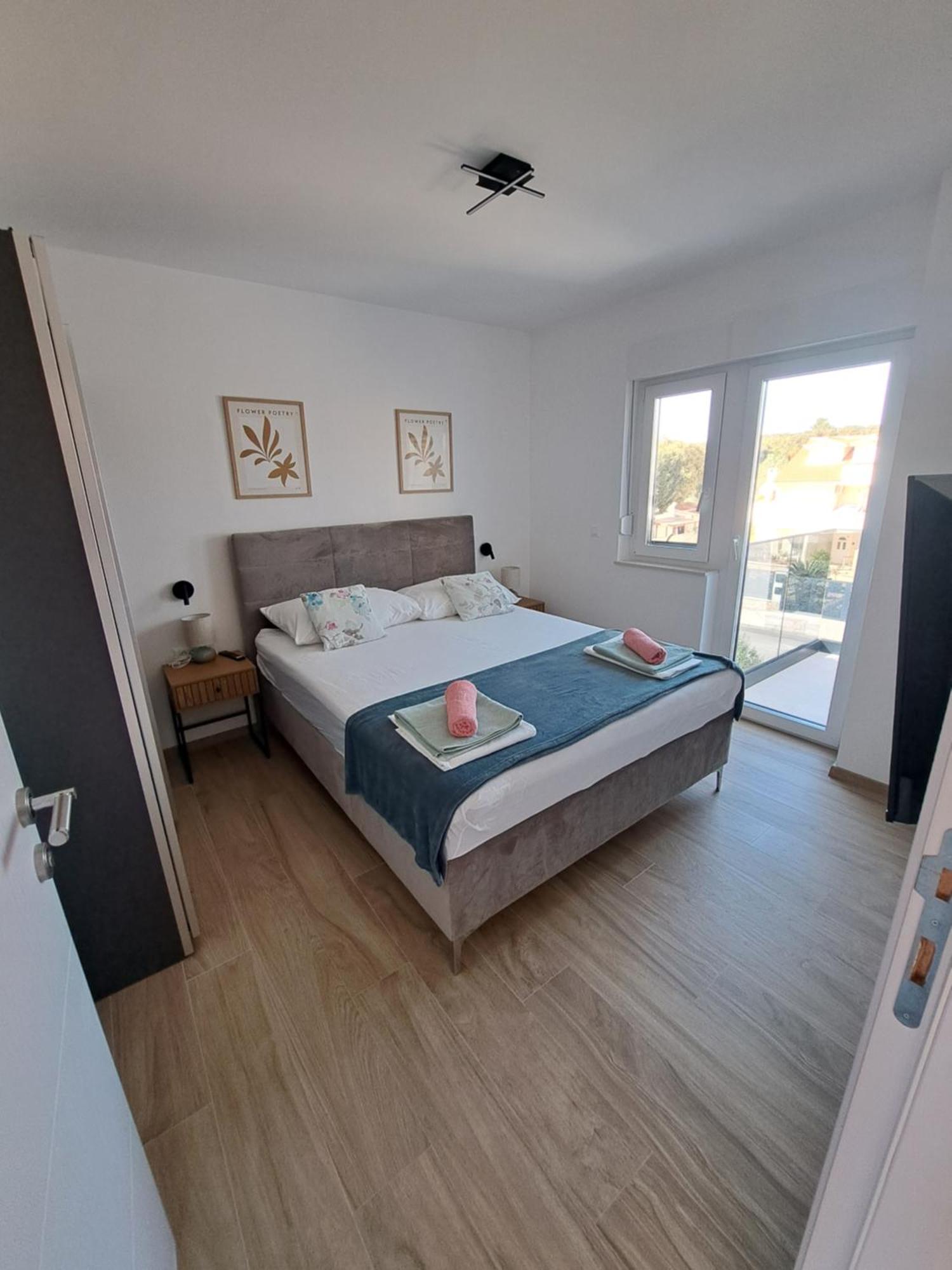M&M Luxury Apartments Petrcane Exterior foto